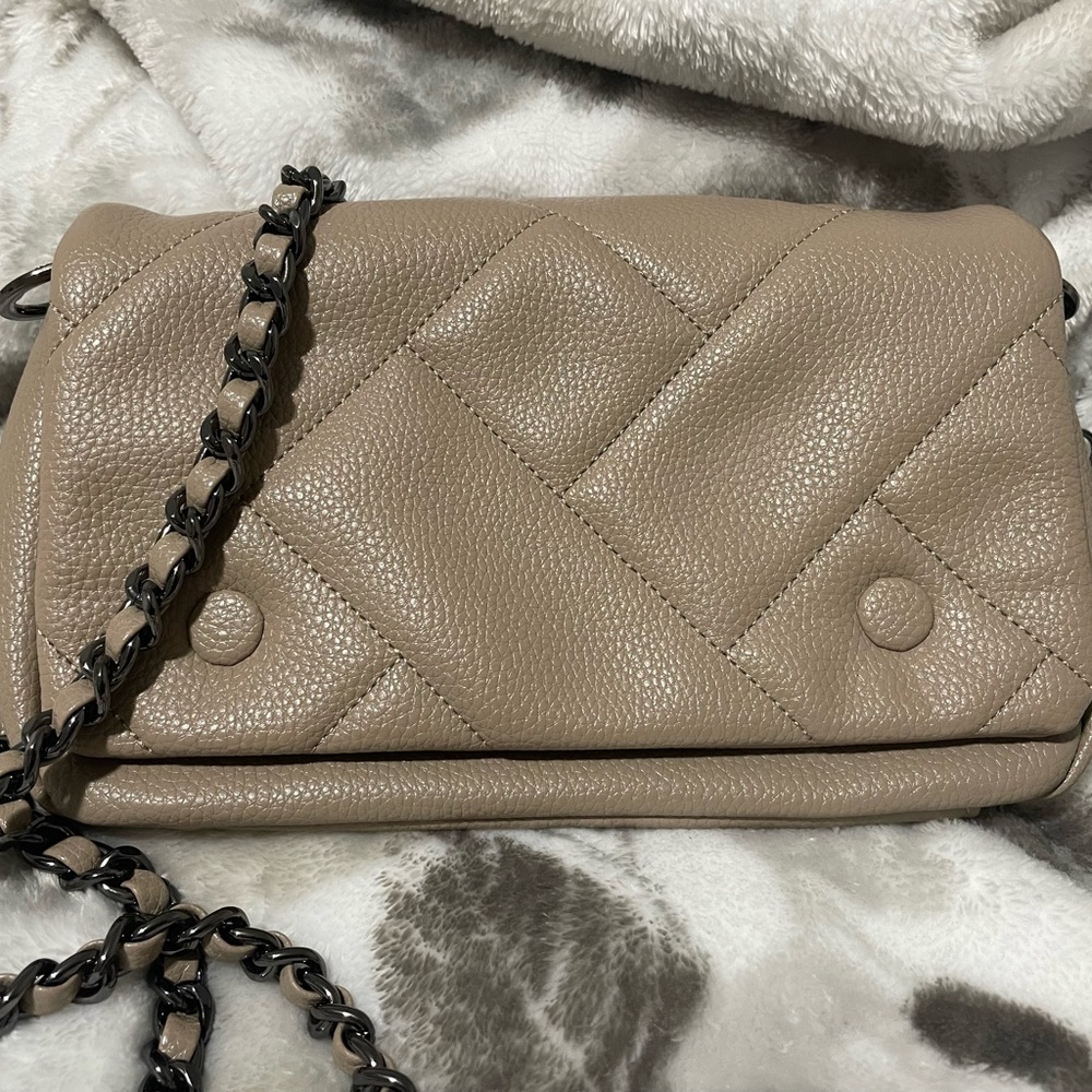 Lug Piccolo classic VL bag in sand taupe